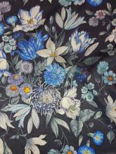Liberty Fabrics Seidensatin Stately Bouquet auf Liberty Belgravia Silk Satin