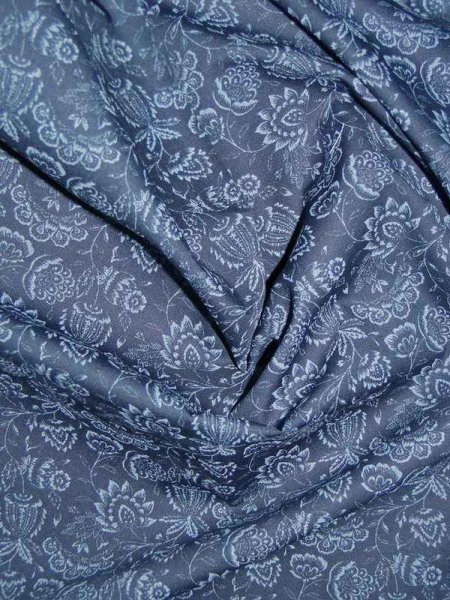 Popeline Baumwollprint -Blaugarten- Blumenmuster Dunkelblau