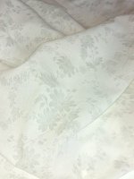 Cloque Optik Blumenbatist Weiss-Nebelgrau Batist Baumwolle